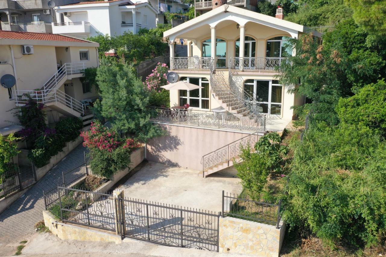 Green Line Guesthouse Bar Exterior foto
